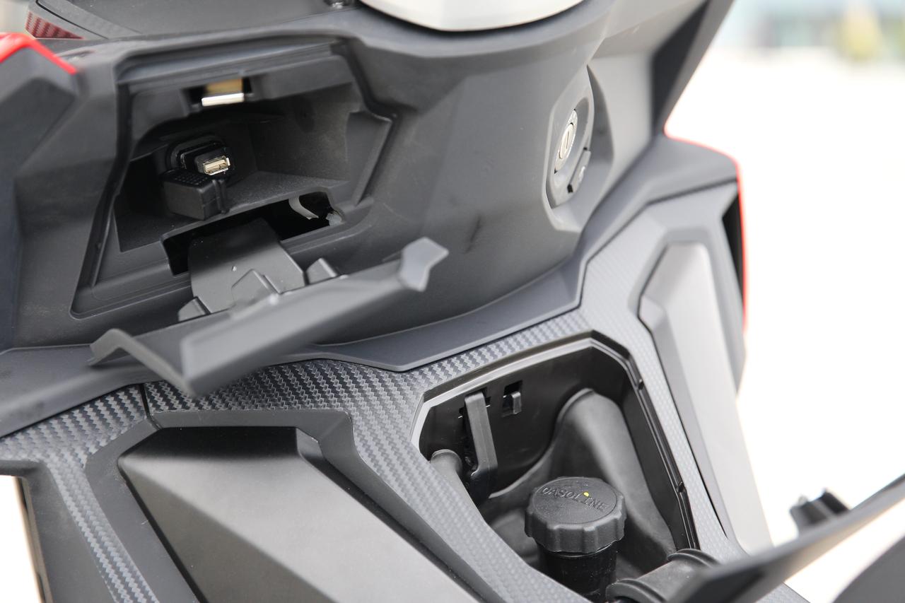 画像 : 5番目の画像 - 【写真9枚】アプリリア「SR GT スポーツ200」 - webオートバイ