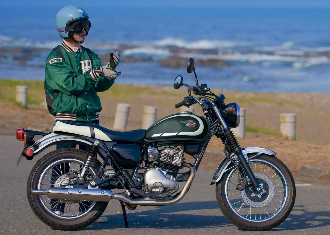 画像: カワサキ「W230」2026年モデルの特徴