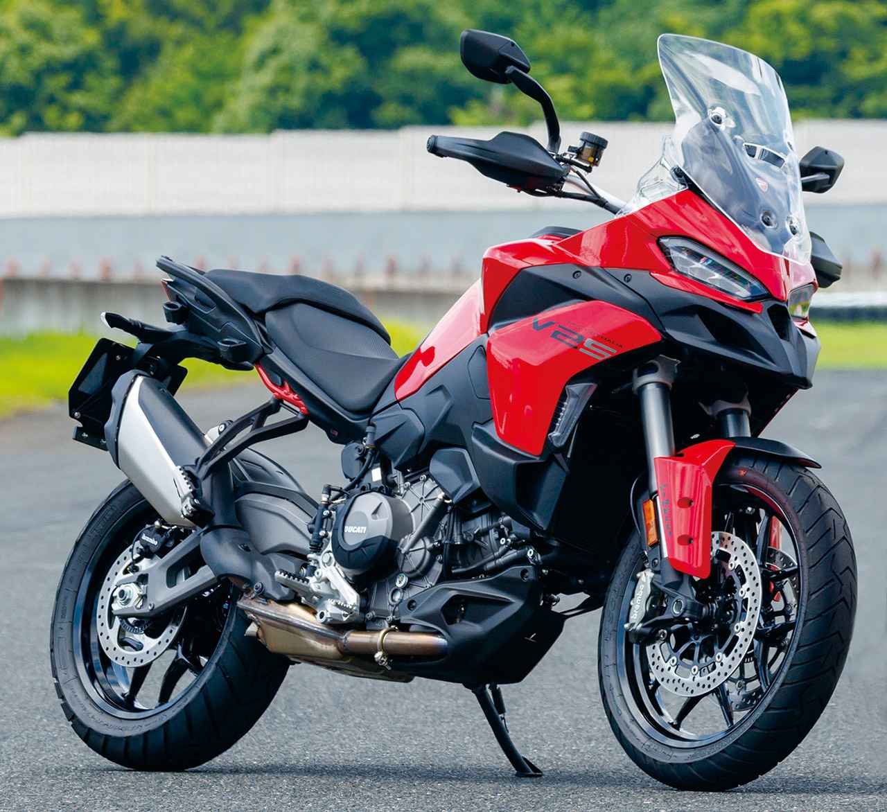 画像: Ducati Multistrada V2 S 2025年モデル 総排気量：890cc エンジン形式：水冷4ストDOHC4バルブV型2気筒 シート高：790-810mm 車両重量：202kg 発売日：2025年1月 税込価格：230万7000円〜