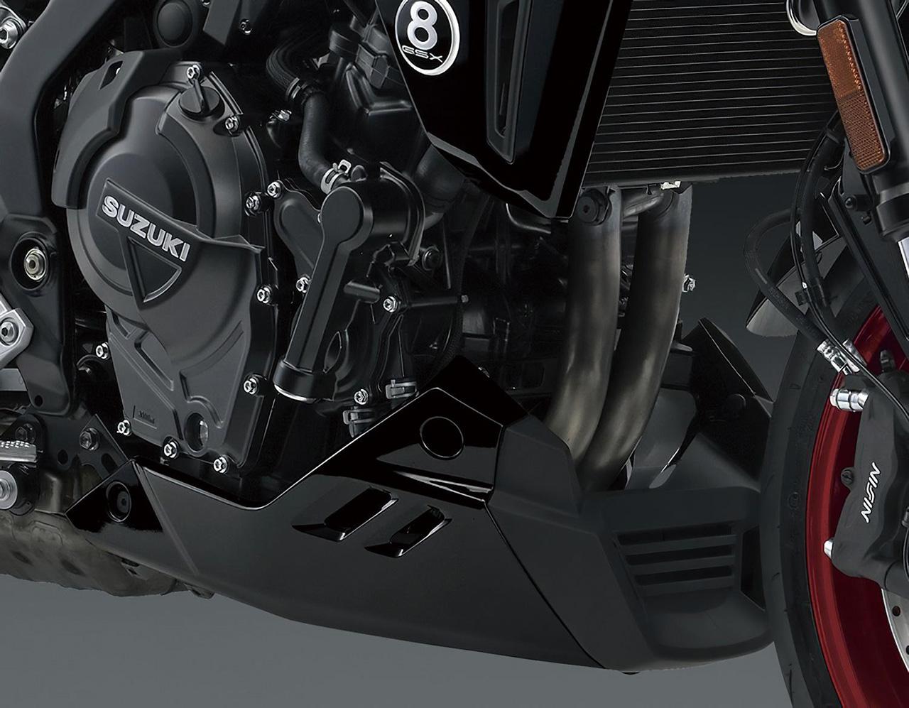画像: GSX-8S、8Rと同様のパワーユニットを搭載する。最高出力は61kW(83PS)/8500rpm、最大トルクは78N・m /6800rpm。専用のアンダーカウルも装備する。