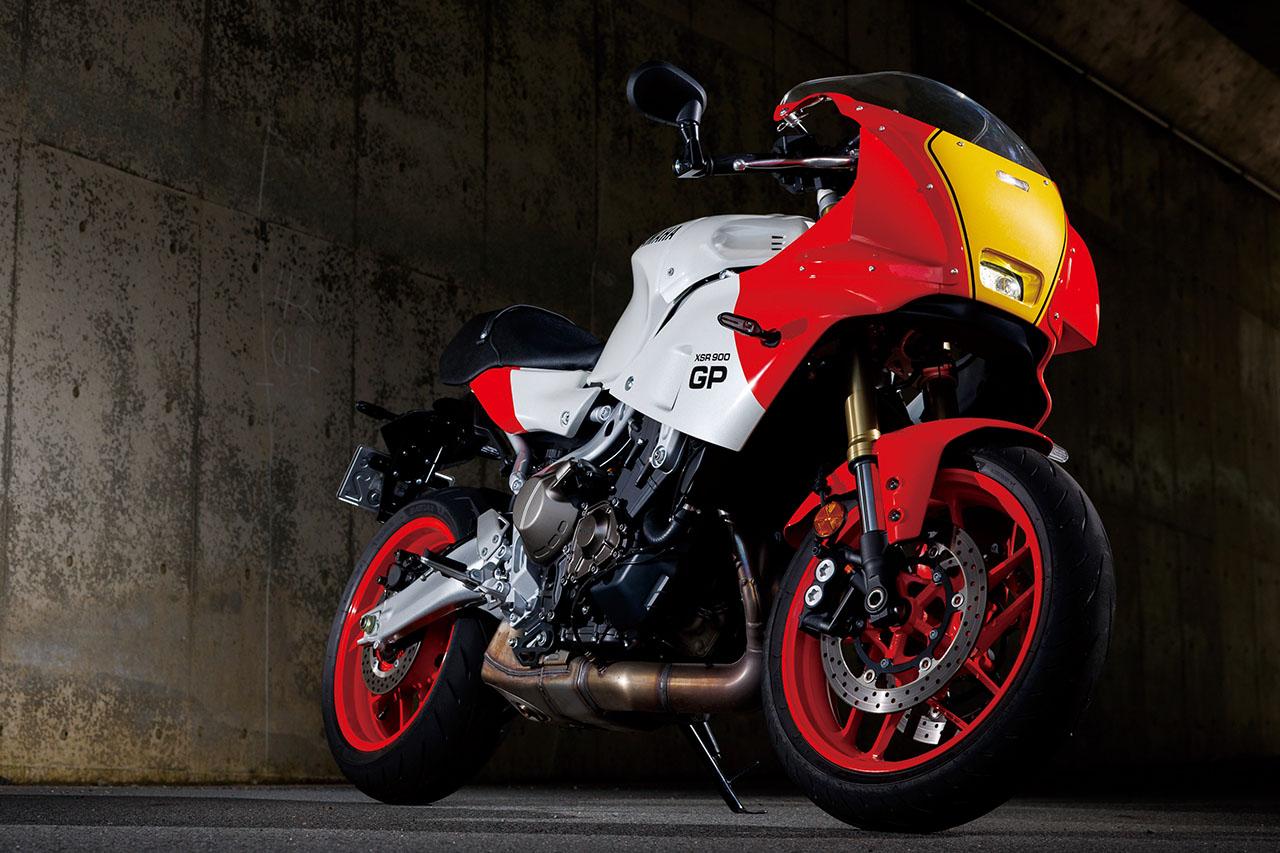 画像: YAMAHA XSR900GP ABS 総排気量:888cc エンジン形式:水冷4ストDOHC4バルブ並列3気筒 シート高:835mm 車両重量:200kg 税込価格:143万円