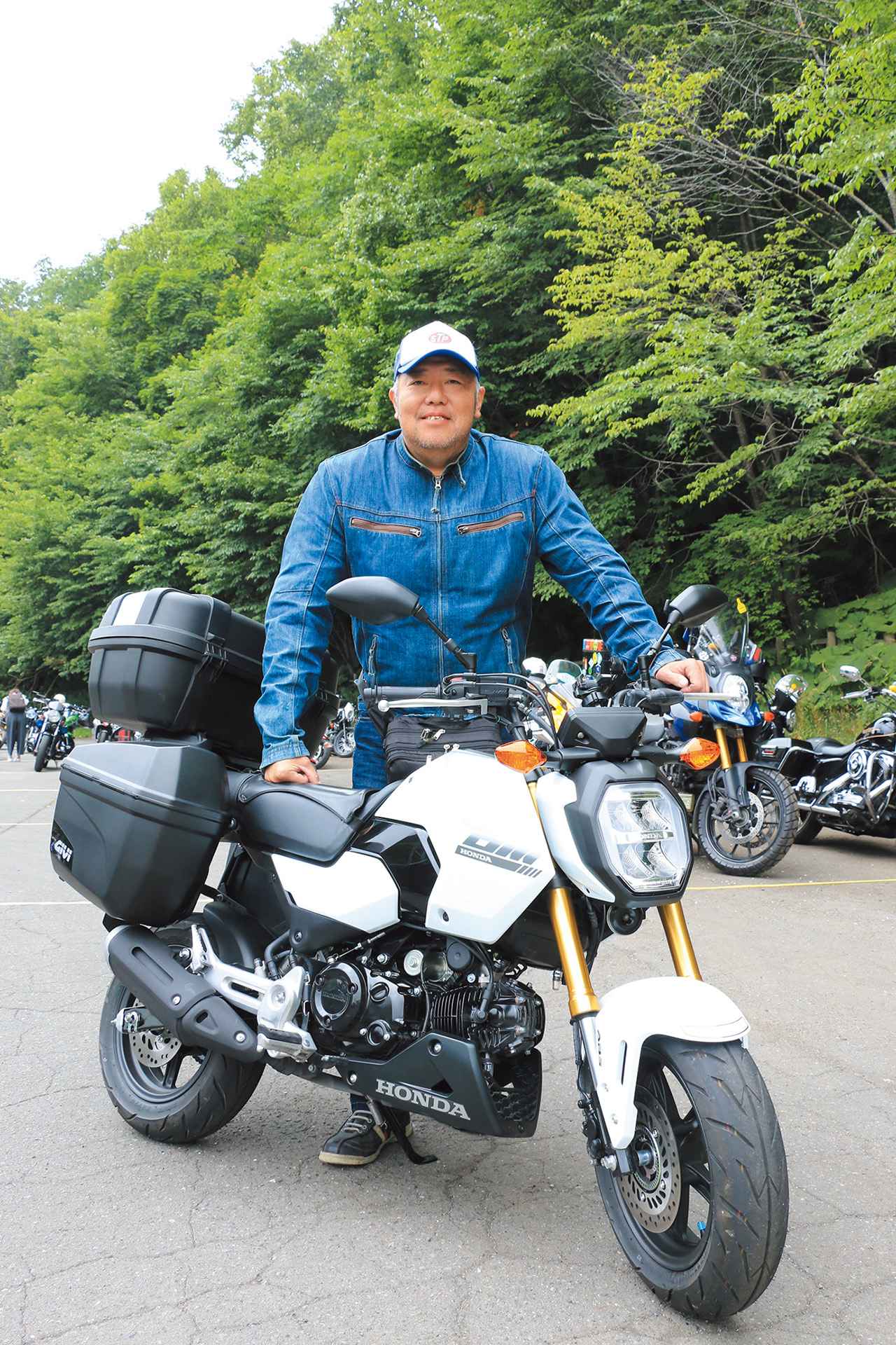 画像: グロムで参加のコガネザキさんは1週間前に納車したばかりで「最近納車した人で賞」を獲得。こういった賞もこのミーティングならでは!!