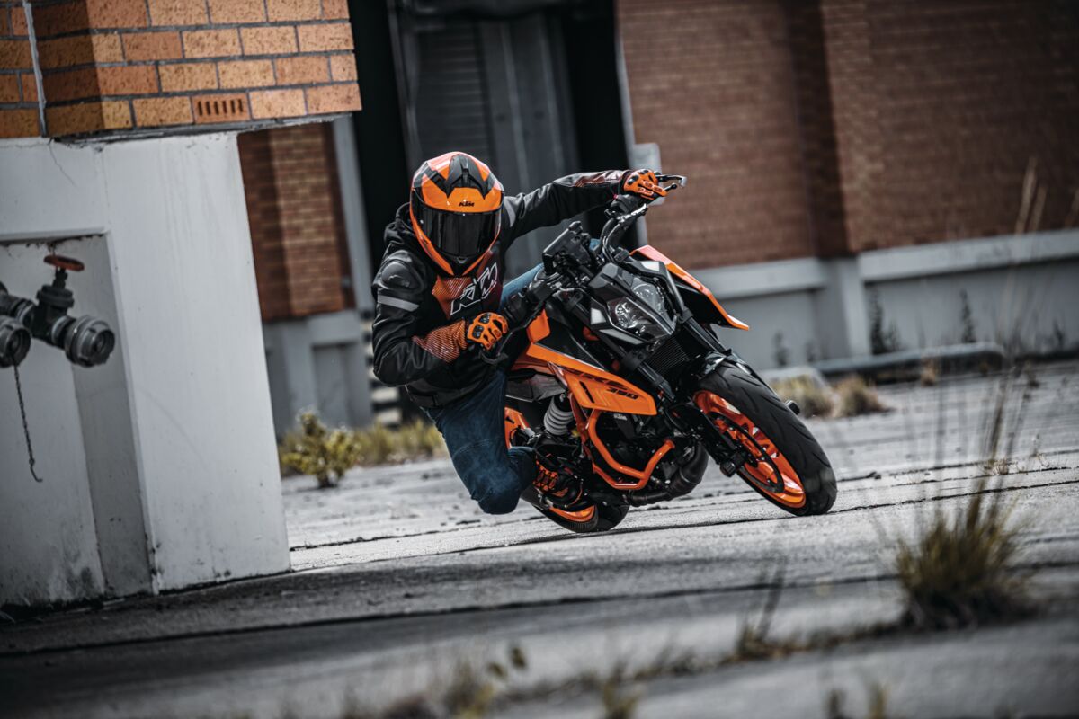 画像 : 3番目の画像 - 【写真3枚】KTM「390 DUKE」 - webオートバイ