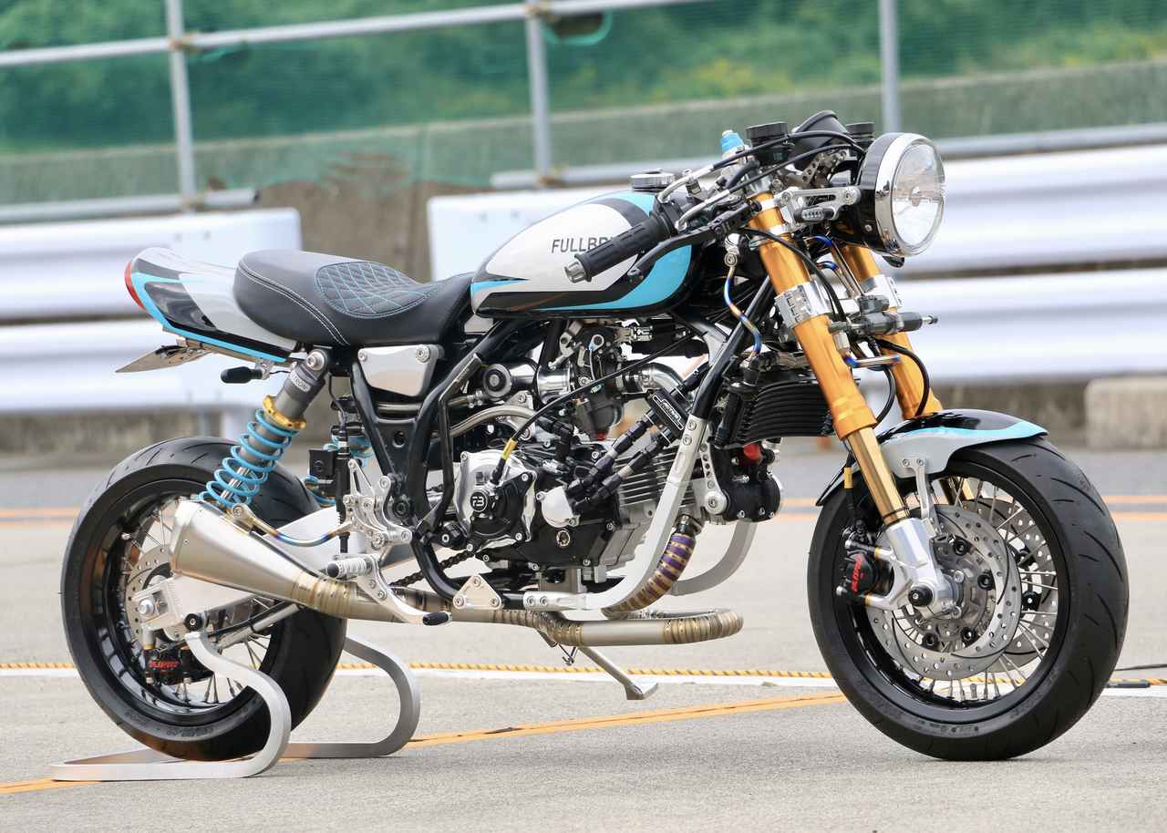 画像1: ホンダ モンキーをベースにまるでビッグバイクのようなスタイリングに激変させたスペシャルカスタムマシン