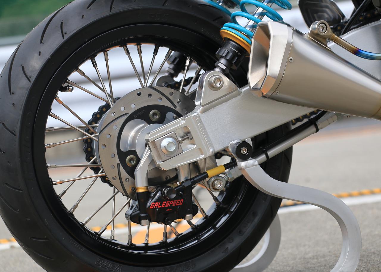 画像9: ホンダ モンキーをベースにまるでビッグバイクのようなスタイリングに激変させたスペシャルカスタムマシン