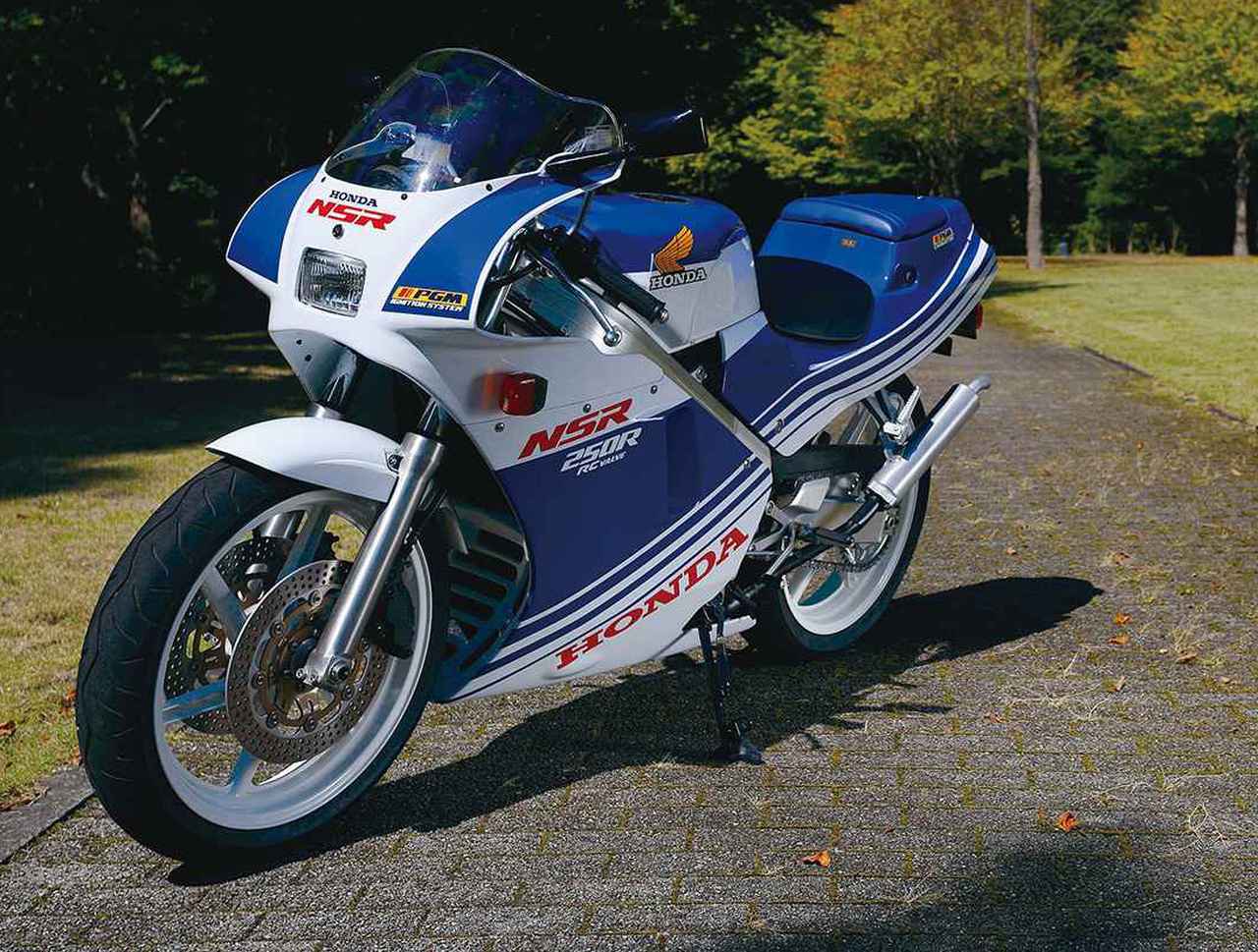 ホンダ「NSR250R（MC18・前期）」1988年モデルを解説｜多くの