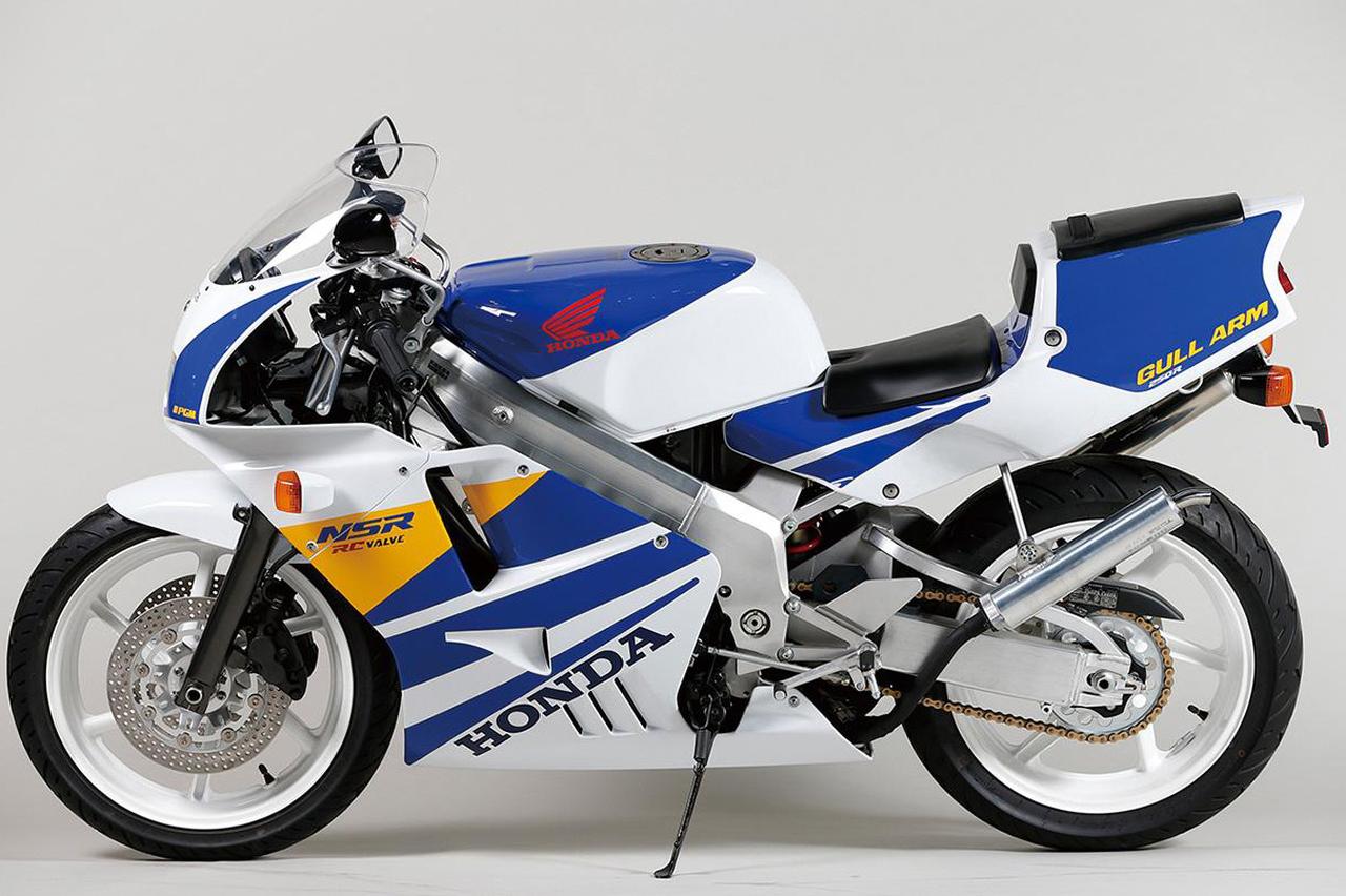 画像4: ホンダ「NSR250R」（MC21・1990年）を解説！ 2ストで初めて鈴鹿4耐を制覇｜上級グレード・SEや当時の製品カタログも掲載