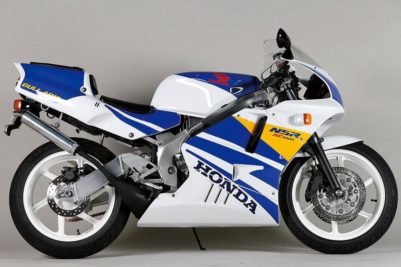 画像3: ホンダ「NSR250R」（MC21・1990年）を解説！ 2ストで初めて鈴鹿4耐を制覇｜上級グレード・SEや当時の製品カタログも掲載
