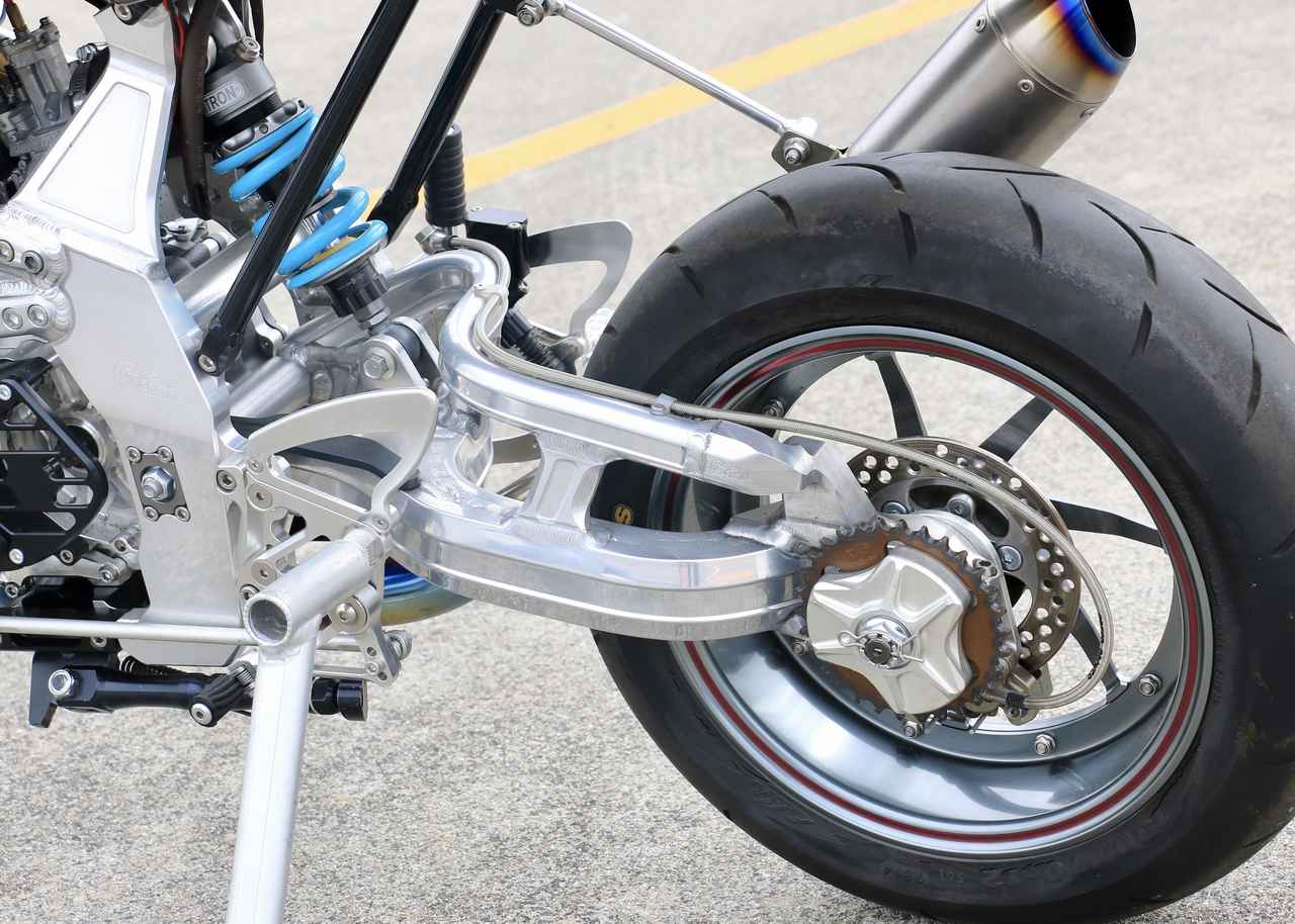 画像8: メーカーの垣根を超えたコラボレーション|時代を先取りしすぎた!? Vツインエンジン搭載のスペシャルモンキーカスタム