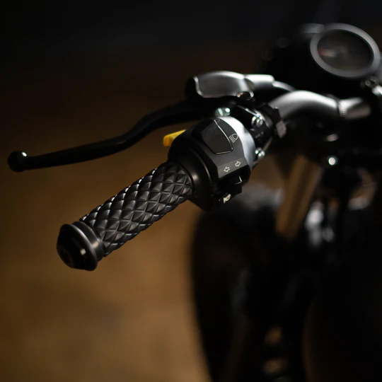 画像 : 10番目の画像 - 【写真16枚】マットモーターサイクルズ「サバス250」 - webオートバイ