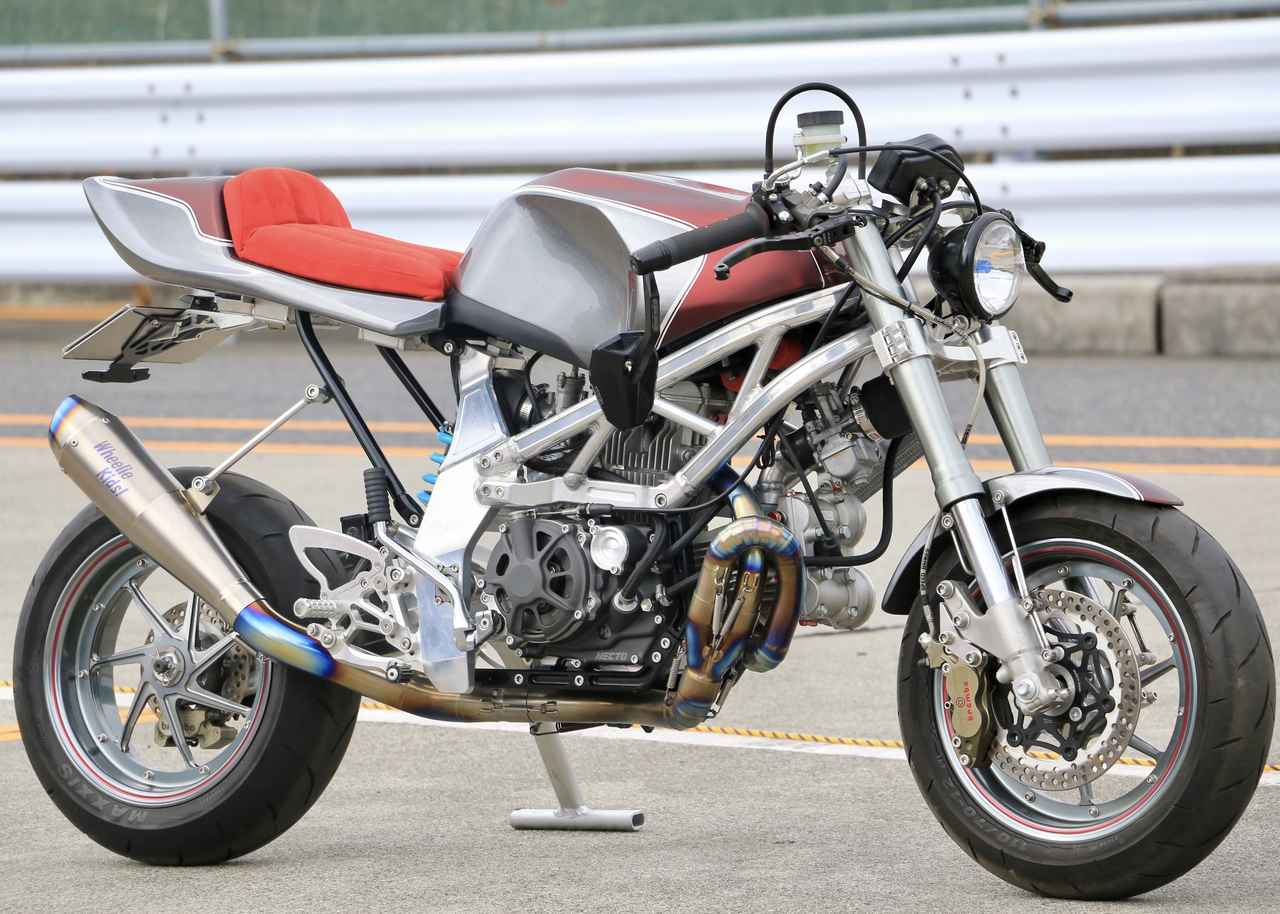 画像1: メーカーの垣根を超えたコラボレーション|時代を先取りしすぎた!? Vツインエンジン搭載のスペシャルモンキーカスタム