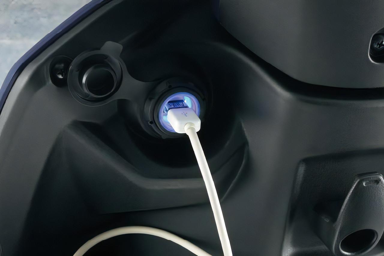 画像9: 【全身進化で新登場!】スズキ新型「アドレス125」が日本発売!気になる変更点、価格、発売時期を速攻解説!
