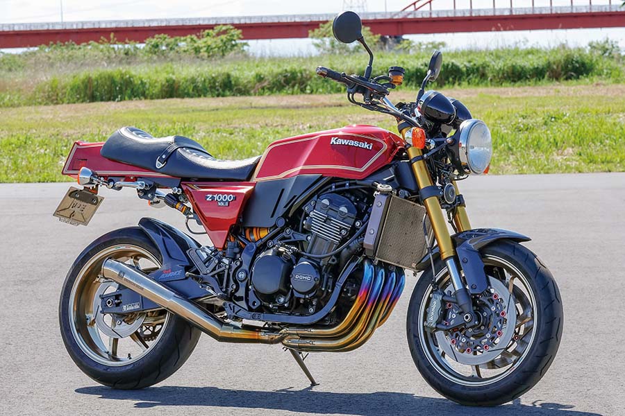 画像2: 車体側はブラックベースとして落ち着きと対比を作り出す