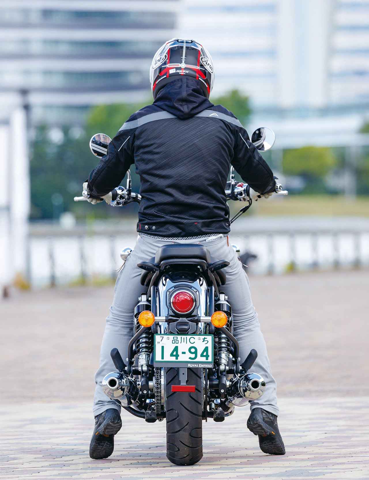 画像2: ロイヤルエンフィールド「クラシック650」ライディングポジション・足つき性