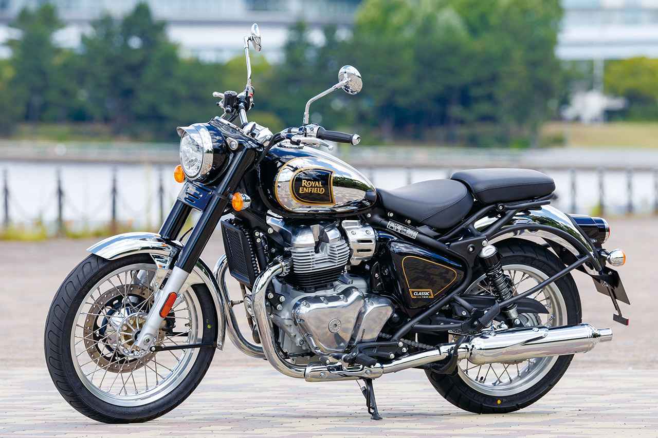 画像: エンジンがカッコいいとバイクの左面も映える。車体の中で空冷パラレルツインエンジンの存在感がとても強く、それがクラシックバイクらしさを強調する。