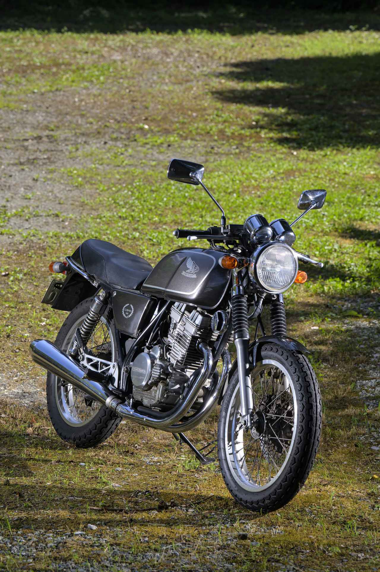 画像2: 『ミスター・バイクBG』2025年10月号はカワサキ「Z1000Mk.II」特集! オーナーインタビューや名門のカスタムマシンを紹介