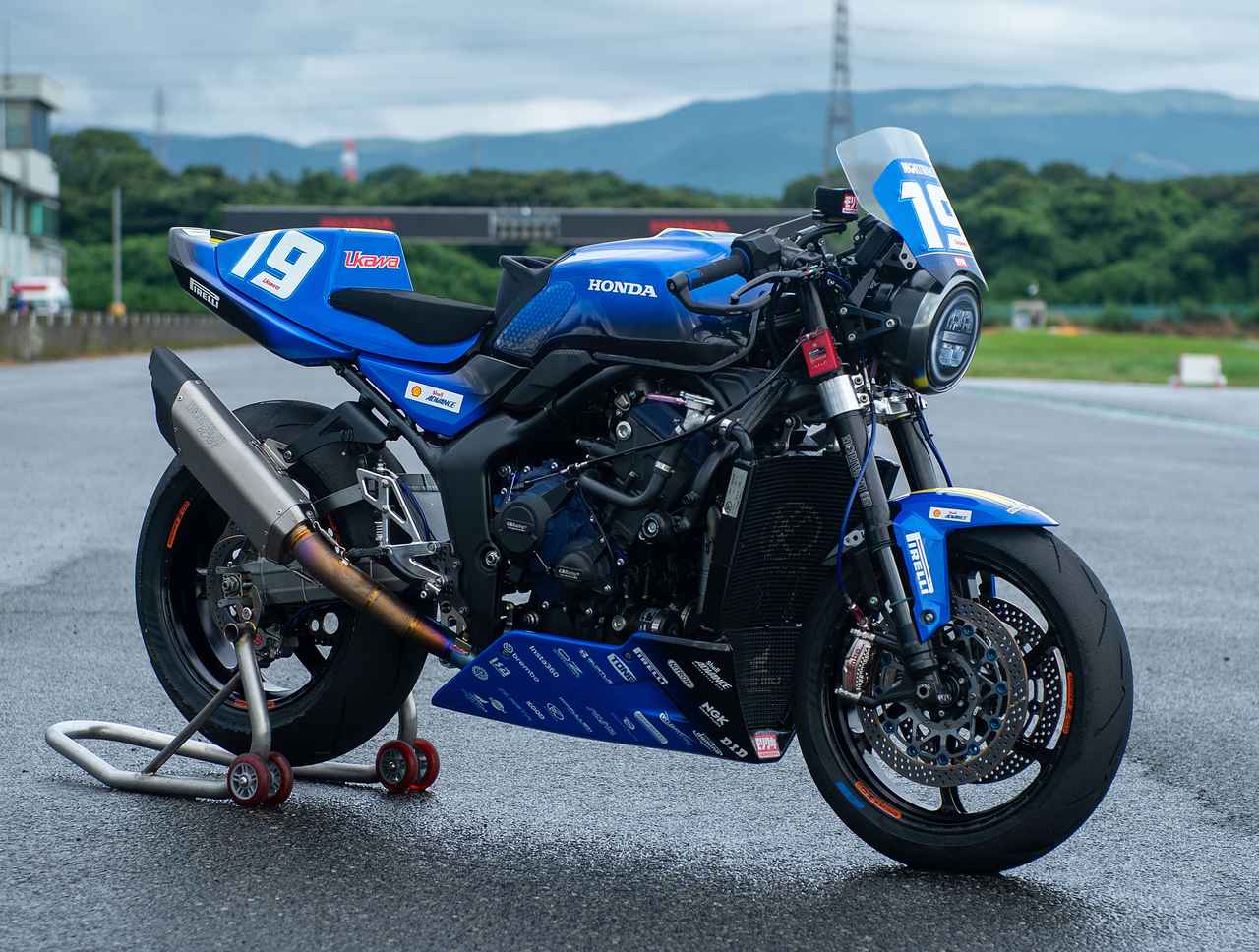 画像: HONDA CB1000F Concept Moriwaki Engineering ライダー:宇川 徹選手
