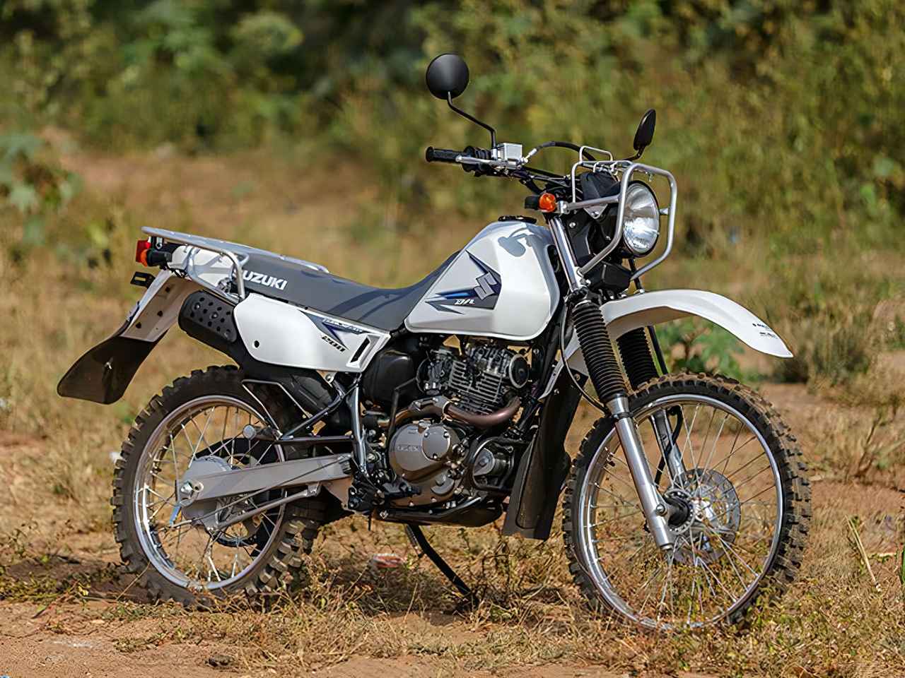 画像 : 2番目の画像 - 【写真13枚】スズキ「DR200SDE」 - webオートバイ