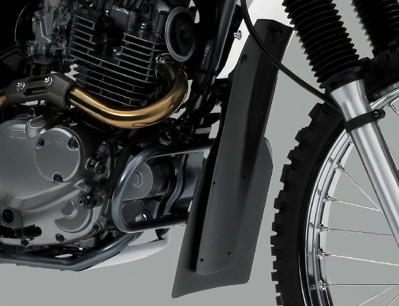 画像2: 【まだまだ現役!】スズキ「DR200SE」はジェベル直系の名車!アフリカで愛され続ける理由とは?【世界でがんばる!! 日本メーカーの珍車大図鑑 Vol.12】