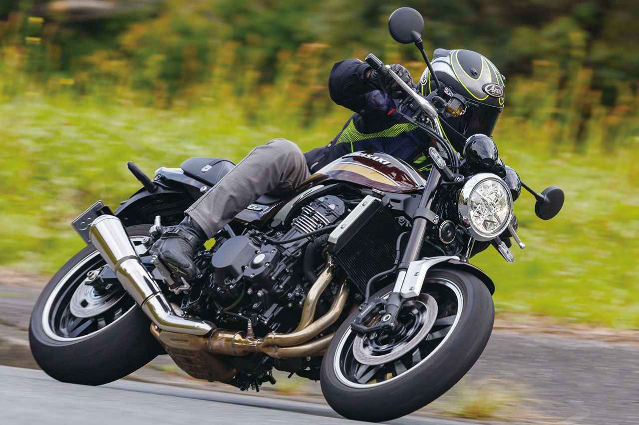 画像: Kawasaki Z900RS／Z900RS Yellow Ball Edition／Z900RS SE 総排気量：948cc エンジン形式：水冷4ストDOHC4バルブ並列4気筒 シート高：800mm／810mm（SE） 車両重量：215kg／216kg（イエローボールエディション） 税込価格：148万5000円／156万2000円（イエローボールエディション）／170万5000円（SE）