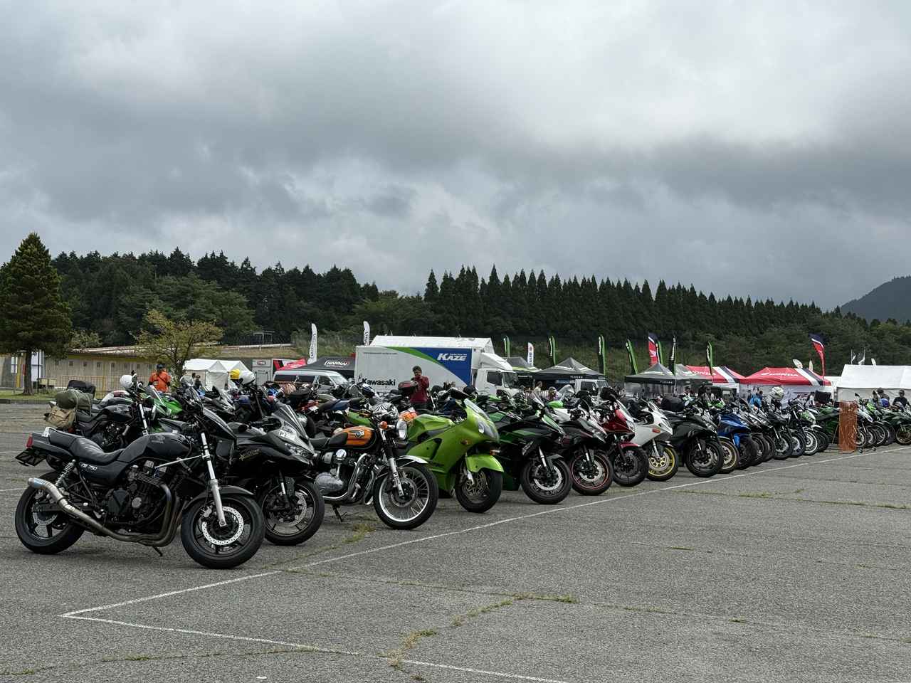 画像2: 駐車場
