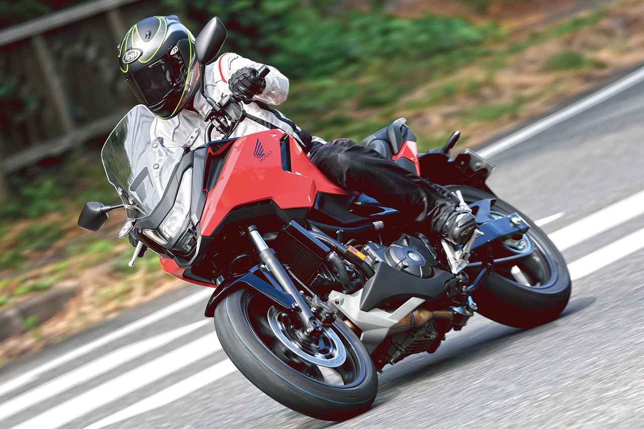 画像: Honda NC750X DCT 総排気量：745cc エンジン形式：水冷4ストOHC4バルブ並列2気筒 シート高：800mm 車両重量：216kg/226kg（DCT） 税込価格：99万7700円/106万9200円（DCT）