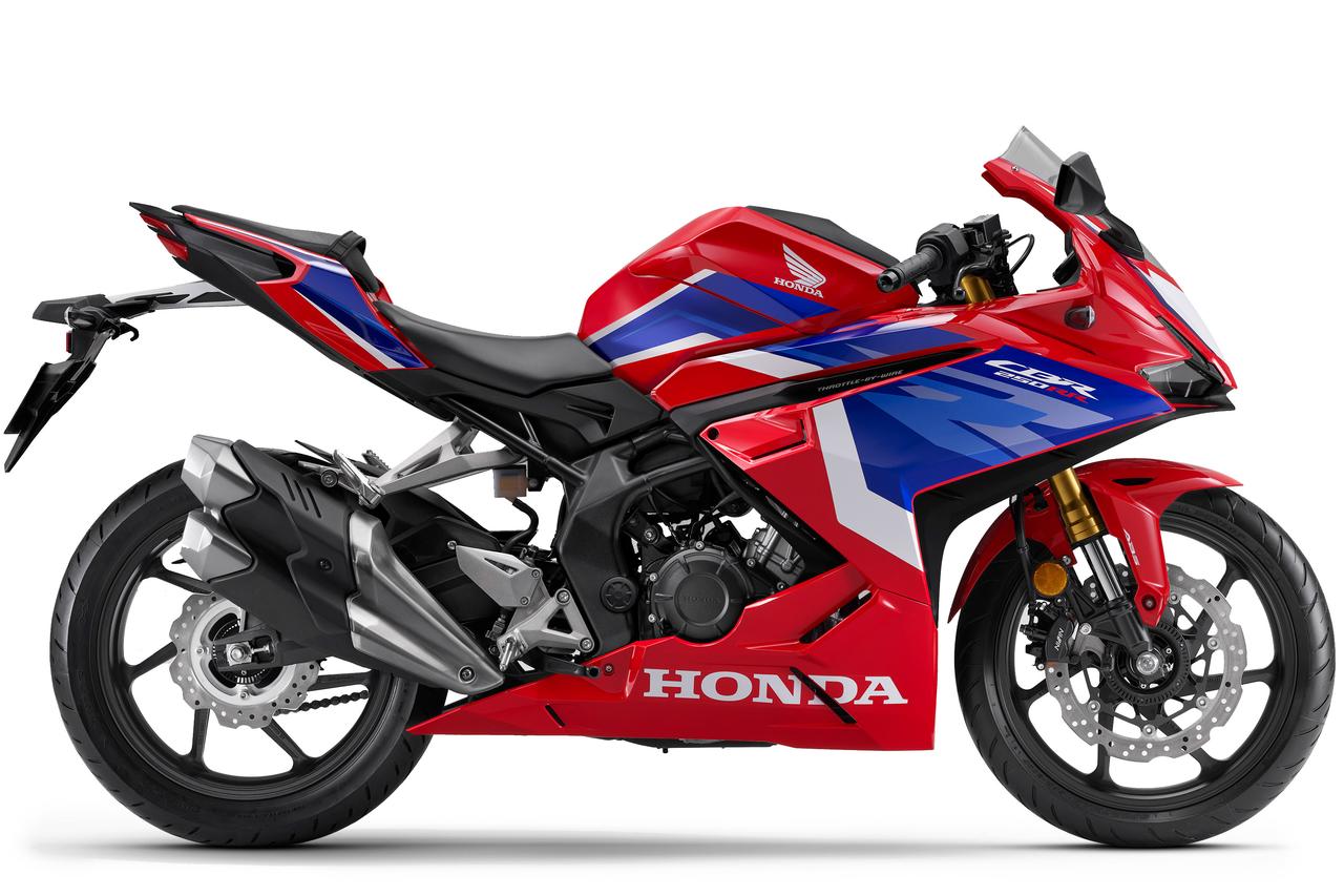 画像3: 126cc～250ccのバイク人気ランキングTOP3｜読者が選んだ2025年のベストモデル結果発表【JAPAN BIKE OF THE YEAR 2025】