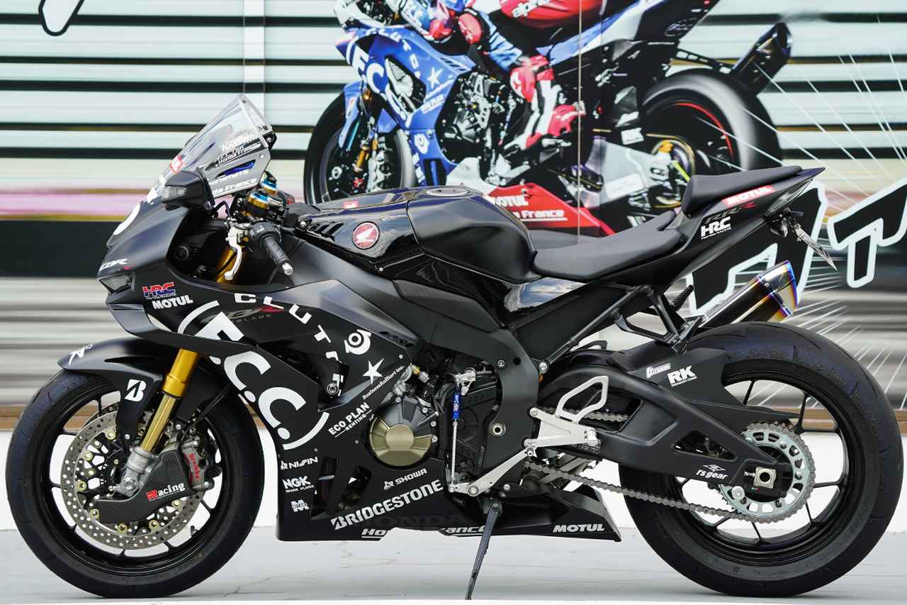 画像: TSRでは他にも様々なCBR1000RR-R用のパーツをラインナップし、まだまだ新製品も開発中だ。ちなみにメインカットはTSR本社にあるフォトスポット。ご来店の際はぜひ愛車と記念撮影を！