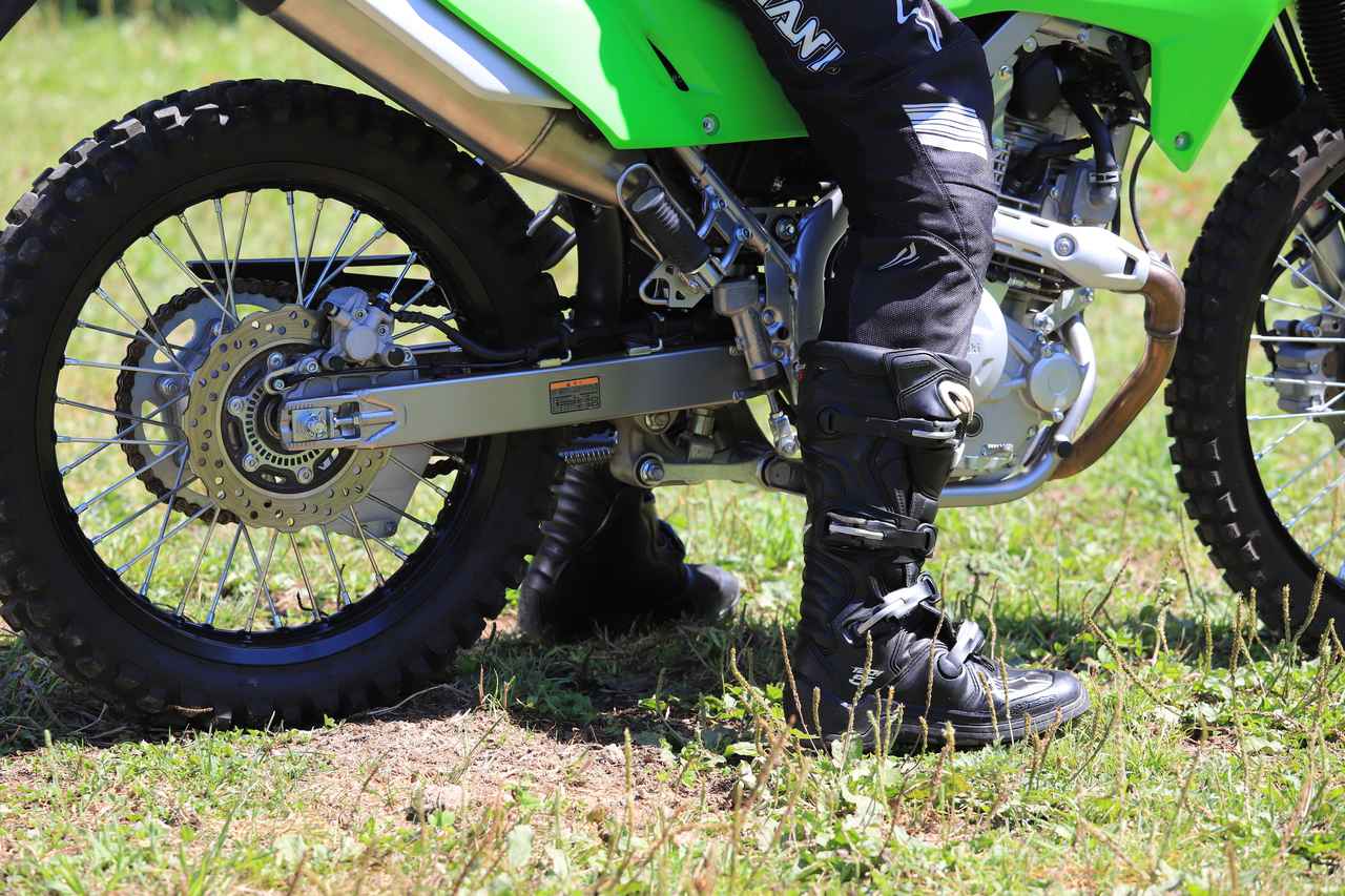 画像3: ライダーの身長174cm・体重60kg