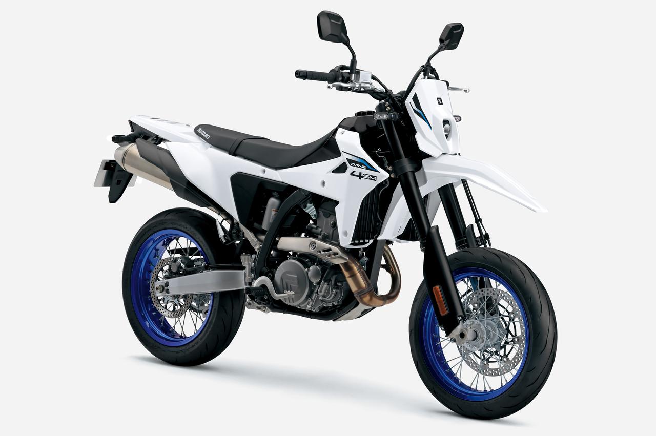 画像: SUZUKI DR-Z4SM 2026年モデル 総排気量：398cc エンジン形式：水冷4ストDOHC4バルブ単気筒 シート高：890mm 車両重量：154kg 発売日：2025年10月8日（水） 税込価格：119万9000円