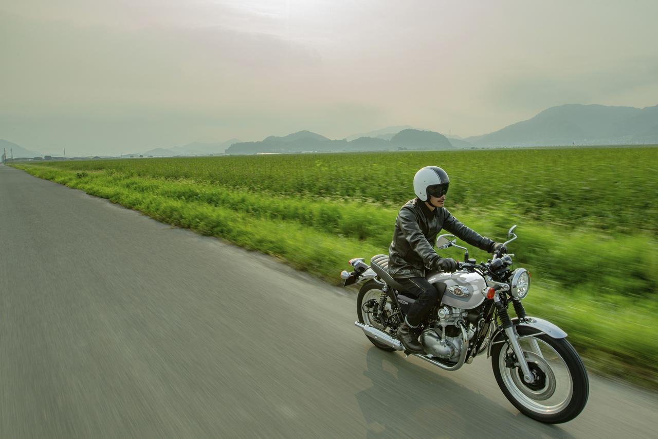画像 : 9番目の画像 - 【写真10枚】カワサキ「W800」2026年モデル - webオートバイ