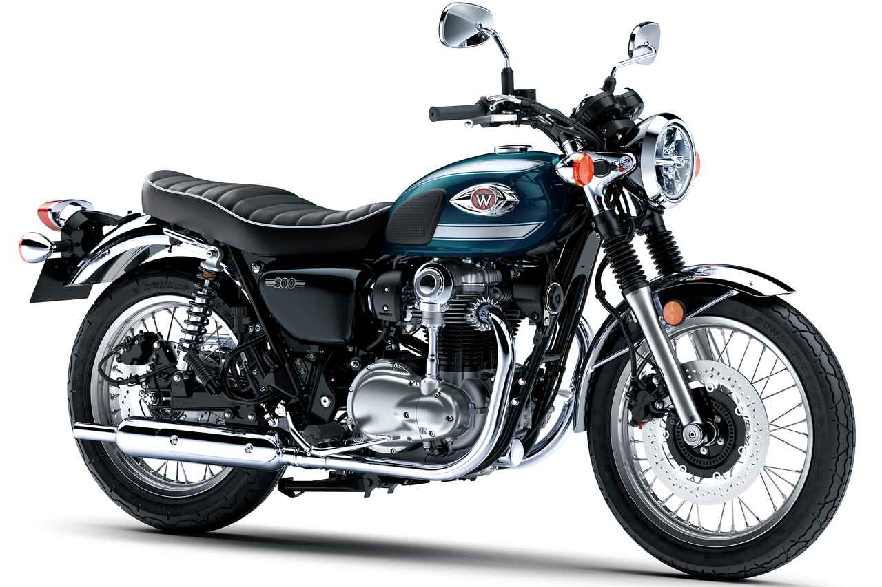 画像: Kawasaki W800 2026年モデル 総排気量：773cc エンジン形式：空冷4ストSOHC4バルブ並列2気筒 シート高：790mm 車両重量：226kg 発売日：2025年11月1日（土） 税込価格：130万9000円