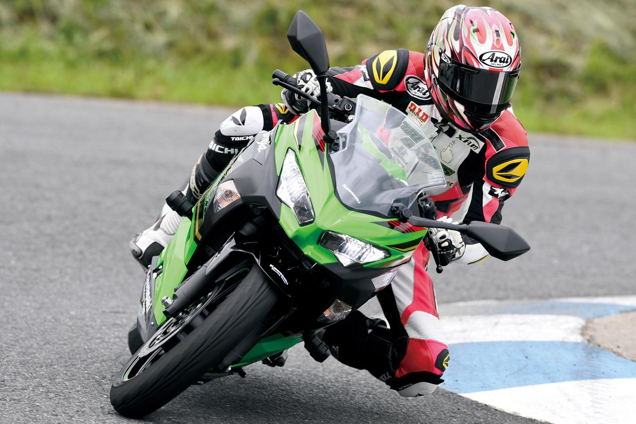 画像: 【カワサキ Ninja 250 編】チュートリアル福田充徳さんが250ccスポーツバイクを乗り比べ！ - webオートバイ