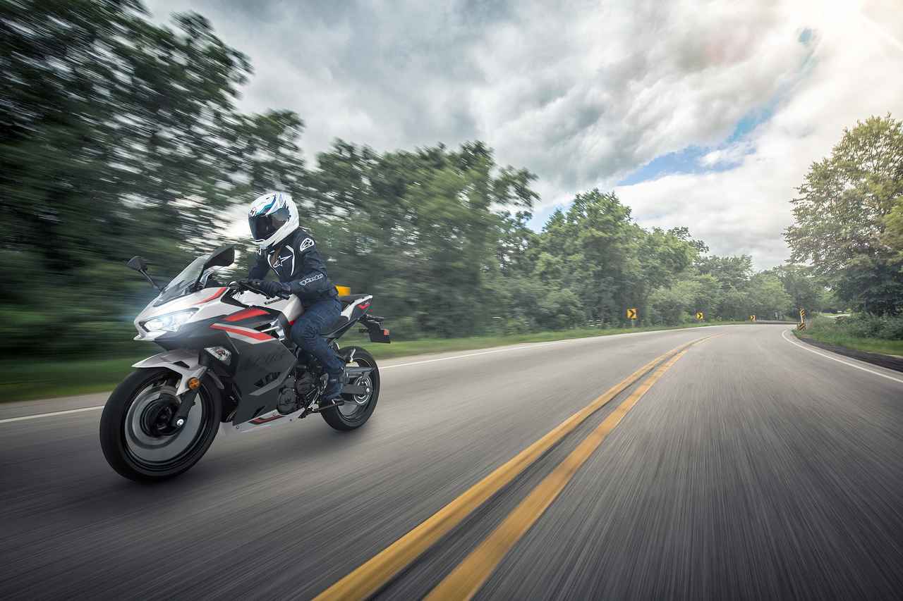 画像 : 10番目の画像 - 【写真11枚】カワサキ「Ninja400」2026年モデル - webオートバイ