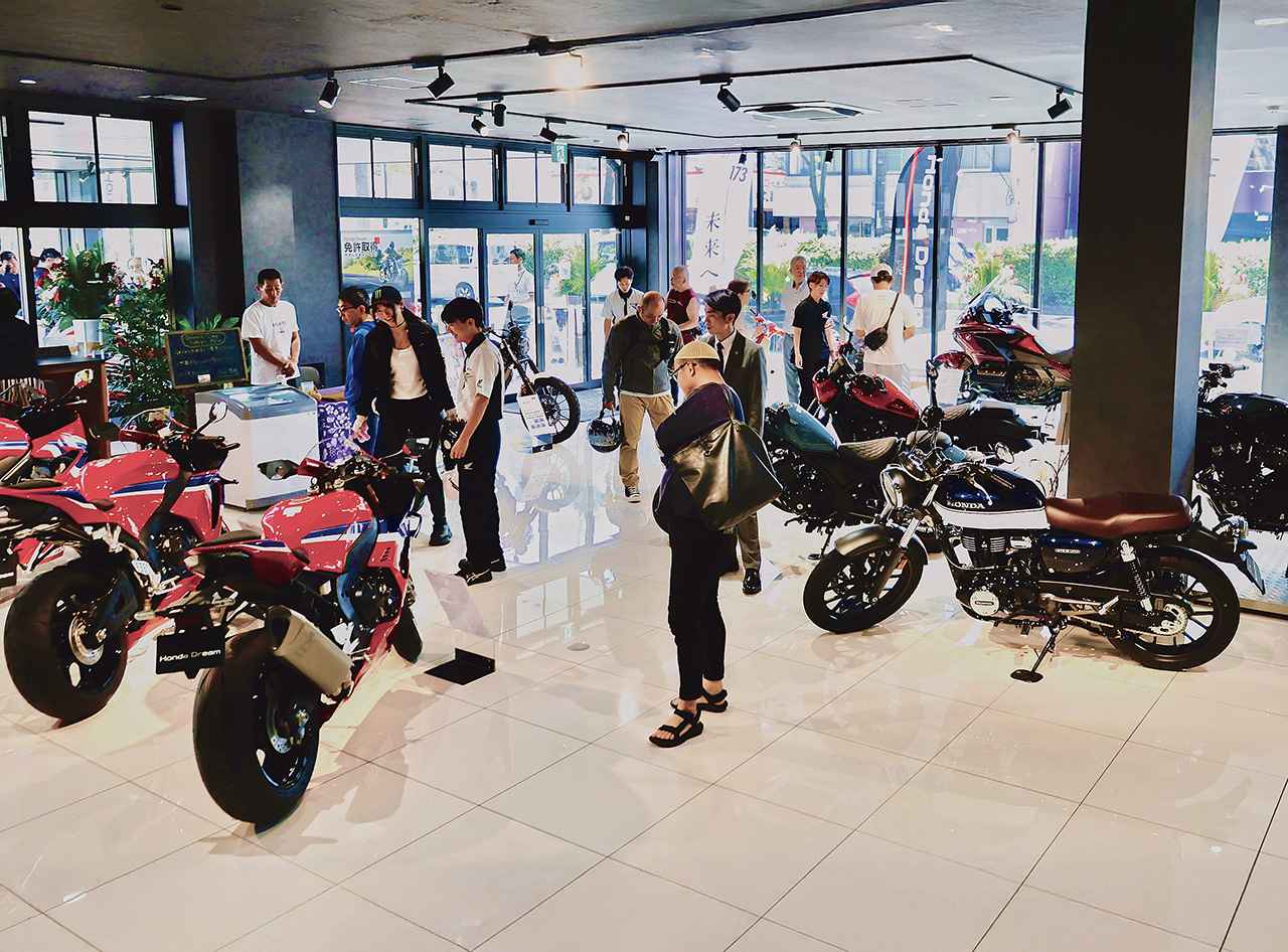画像 : 3番目の画像 - 【写真19枚】「Honda Dream 広島」グランドオープンイベントレポート - webオートバイ
