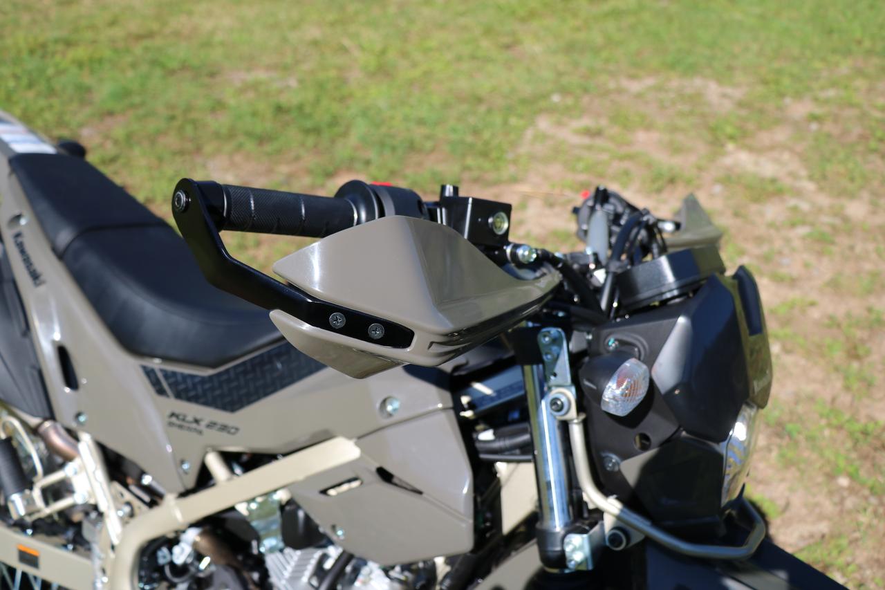 画像3: 快適性と走破性を両立したカワサキ「KLX230 SHERPA」はダートでもとことん遊べる一台だ！【オフロード・インプレッション】