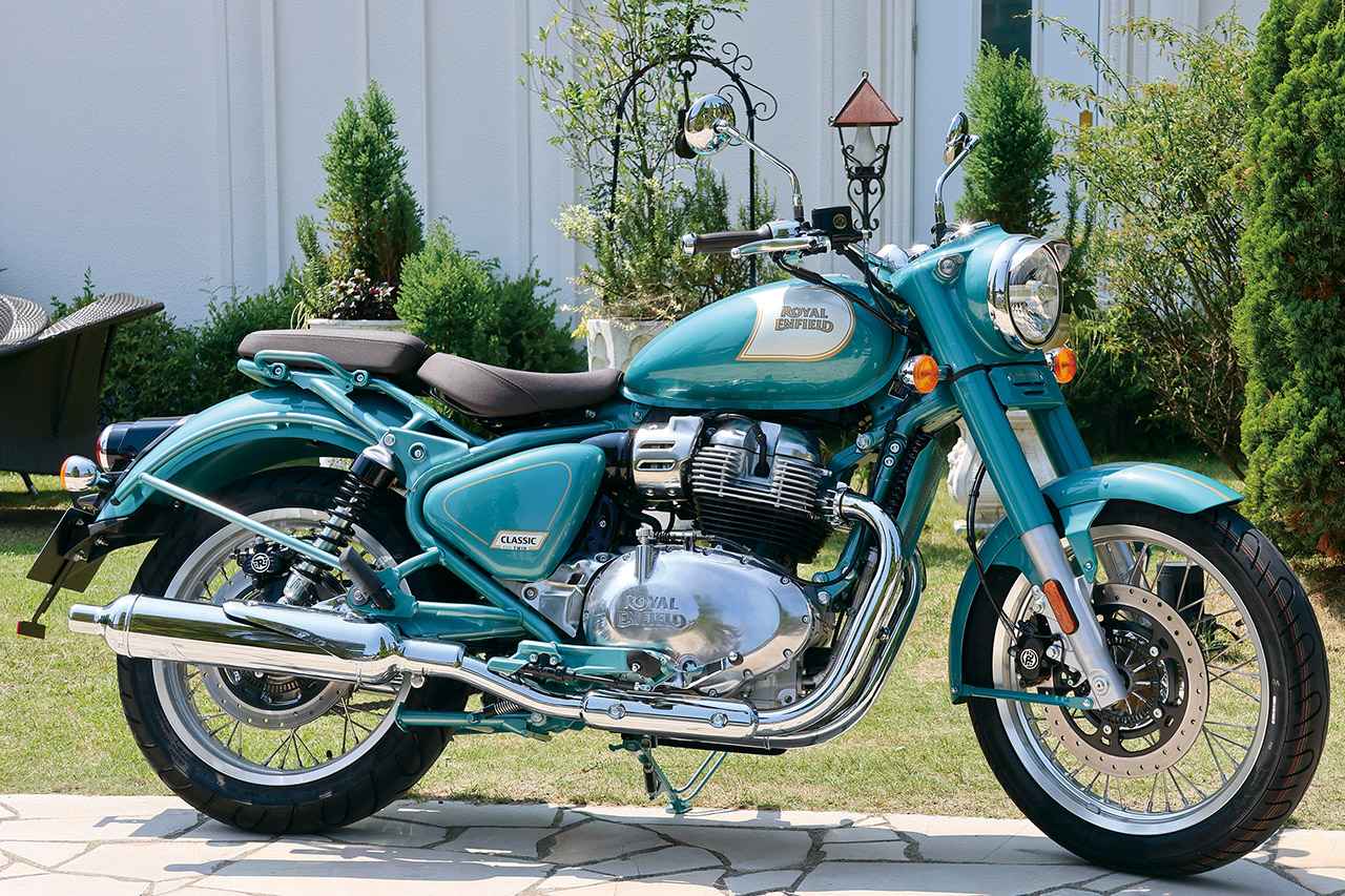 画像: ▲シリーズ初のツインエンジン搭載モデルがクラシック650。低回転、中回転、高回転、それぞれで表情を変えるエンジンフィールが特徴。