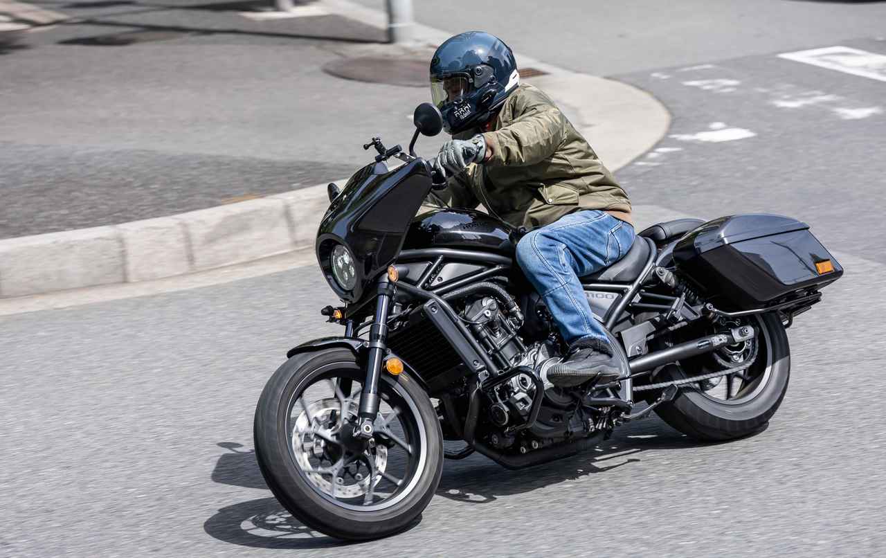 画像7: ライダー専用設計！ でも街着にもなる革新的な電熱ジャケット