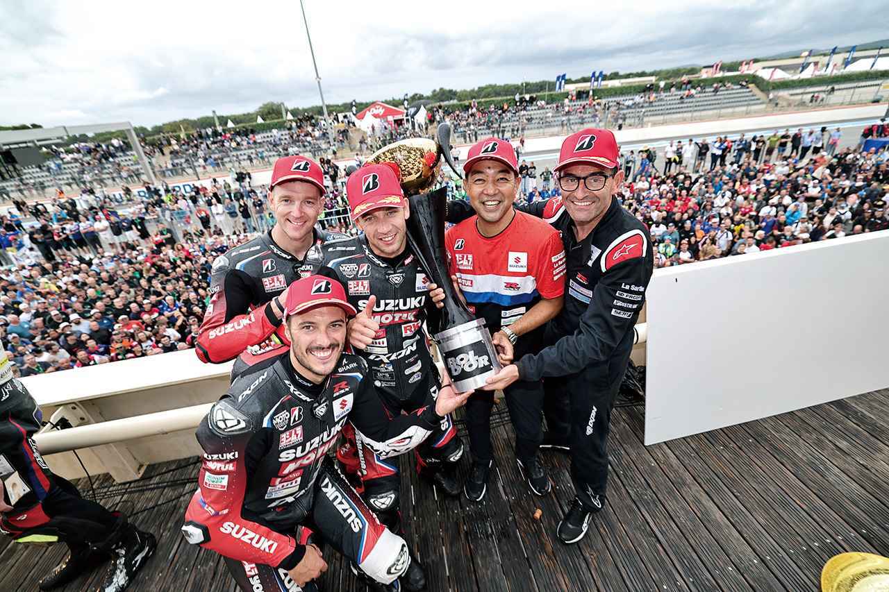 画像: ▲2025 Bol d’Or 24H ボルドール24時間耐久レースで、ついに3年連続優勝。深夜を切り裂くエキゾーストの咆哮と、夜明けに差した勝利への光。ヨシムラ魂はまたひとつ、新たな歴史を刻んだ。