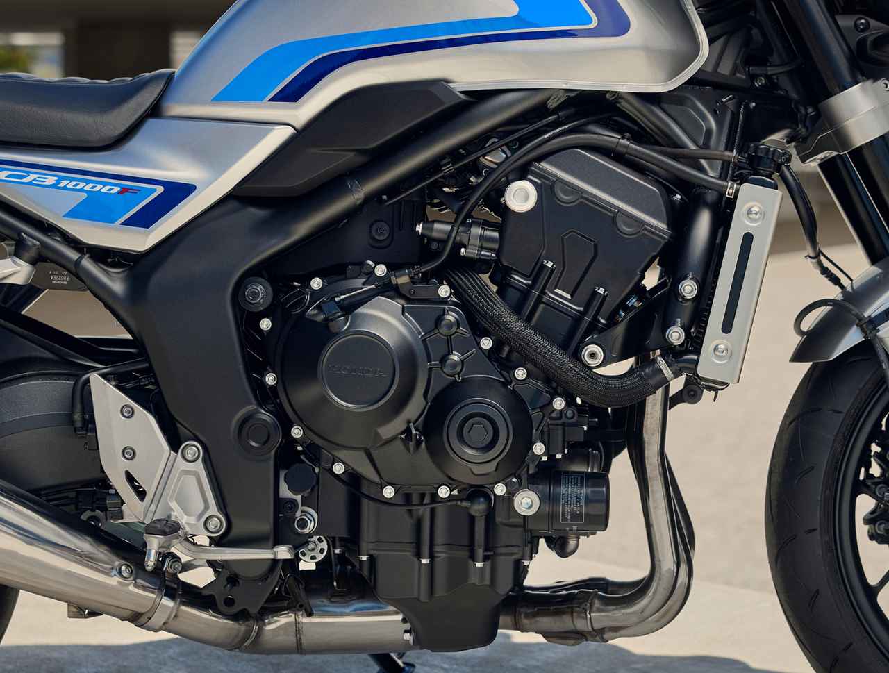 画像2: 【詳細解説】ホンダ「CB1000F」「CB1000F SE」ついに国内発売! 新たなるフラッグシップCBの価格、発売時期、スペック、機能を徹底チェック!