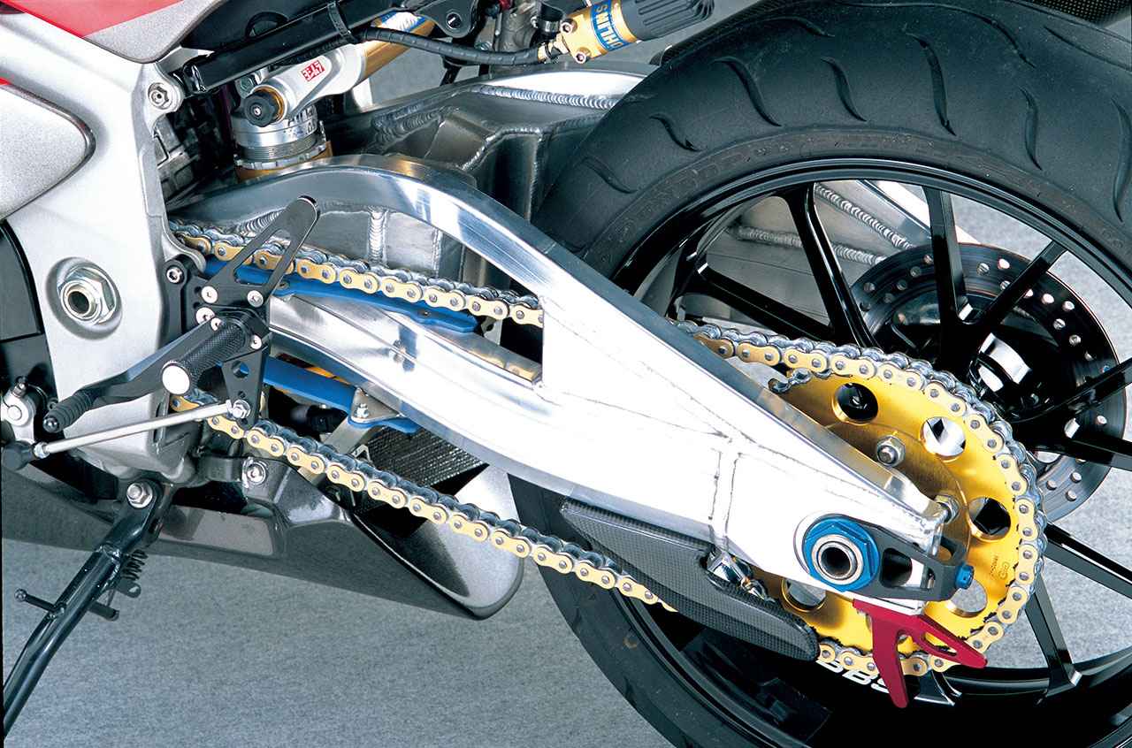 画像 : 8番目の画像 - 【写真8枚】ヨシムラ「トルネードII S-1」 - webオートバイ