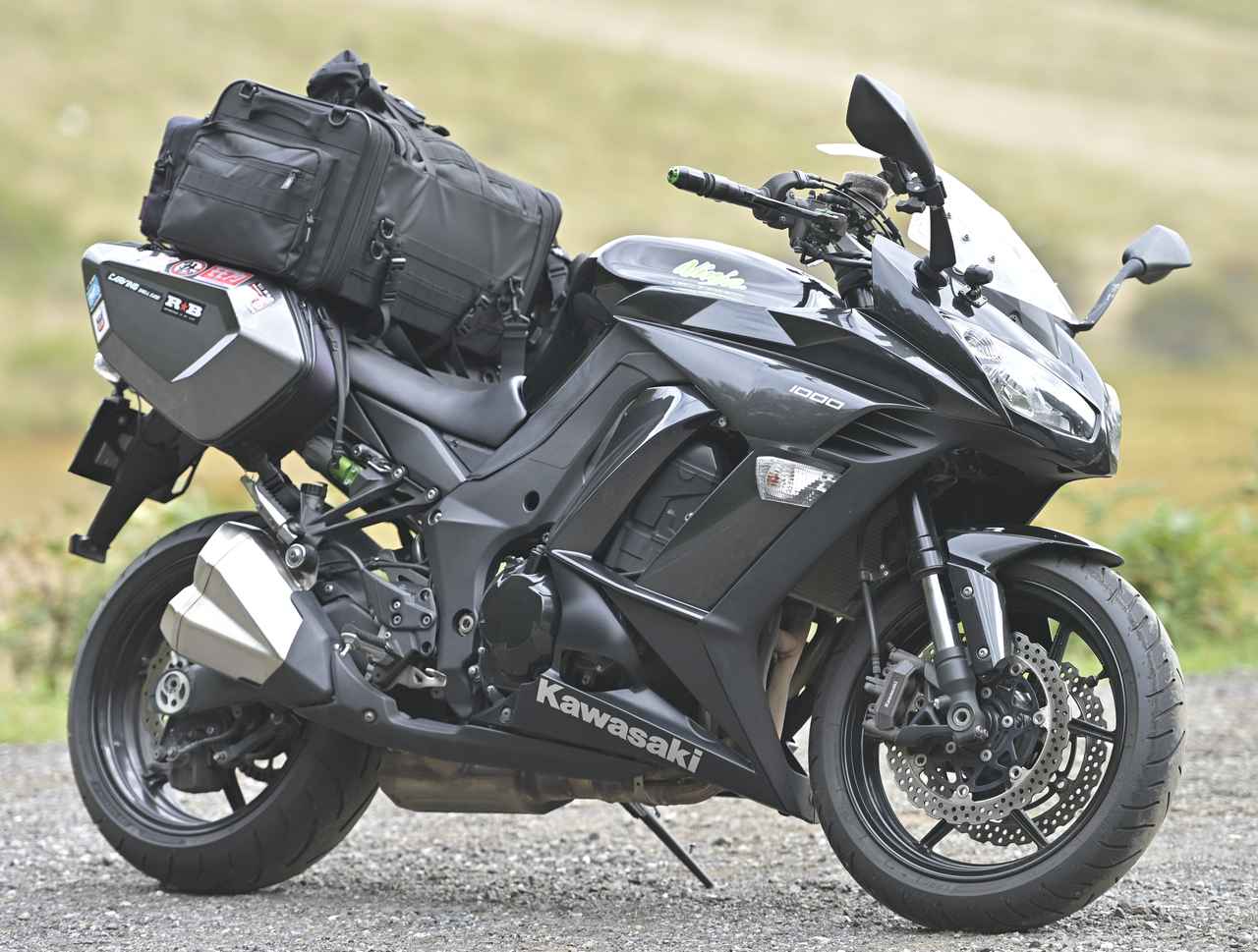 画像: ▲わっすさんが乗る2代目Ninja 1000(ZX1000M)は、いわゆる逆輸入車として2015年に販売されていました。国内で正規ラインナップされたのは2017年発売の3代目(ZX1000WHF)からです。