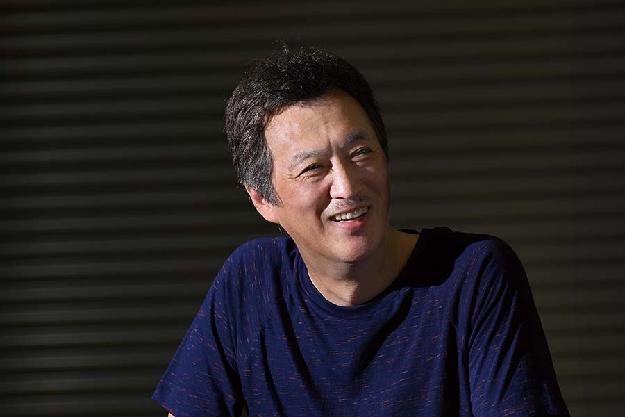 画像: ▲俳優にして映画・舞台監督、タレントと多くの顔を持つ大鶴義丹さんは'68年生まれで4輪や2輪が趣味。乗り手としてもかなりのもの。映画「キリン~Point of No Re turn」の監督も務めた