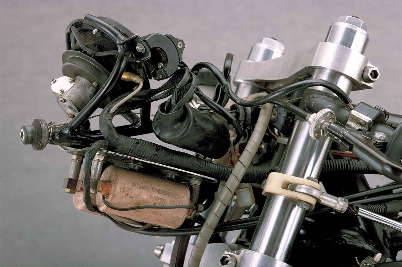 画像3: ヨシムラ「GS1000R XR69」(1980年)赤×黒のイメージはここから始まった|【ヨシムラ・レーシングマシンヒストリーvol.1】