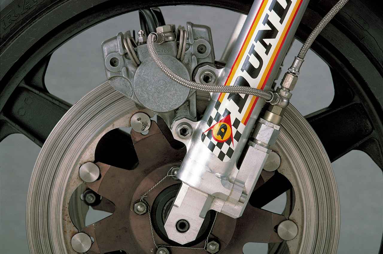 画像5: ヨシムラ「GS1000R XR69」(1980年)赤×黒のイメージはここから始まった|【ヨシムラ・レーシングマシンヒストリーvol.1】