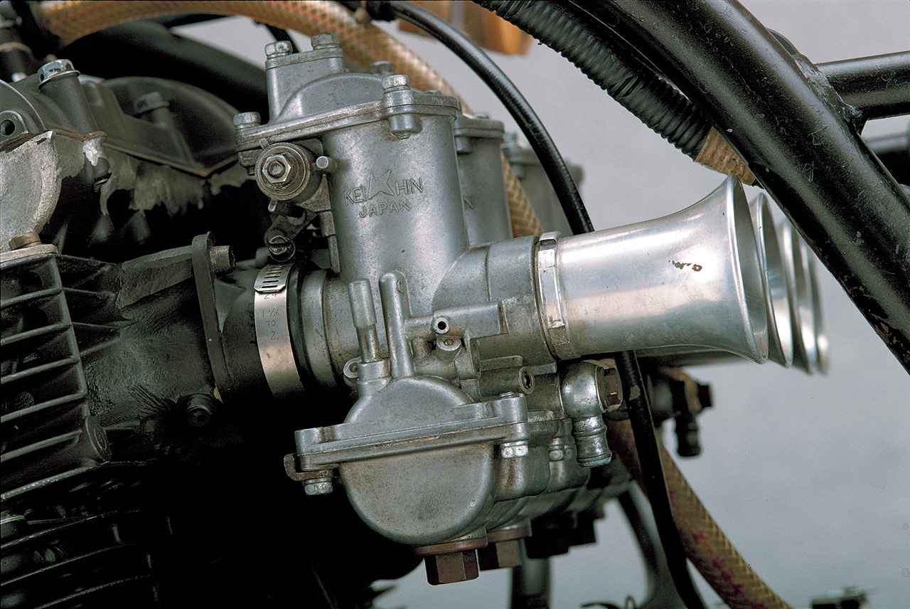 画像2: ヨシムラ「GS1000R XR69」(1980年)赤×黒のイメージはここから始まった|【ヨシムラ・レーシングマシンヒストリーvol.1】