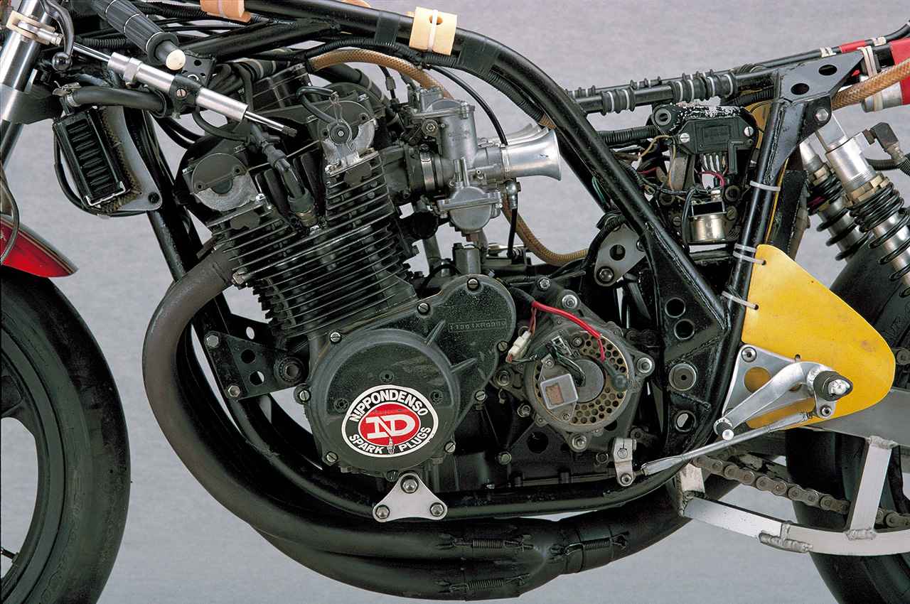 画像1: ヨシムラ「GS1000R XR69」(1980年)赤×黒のイメージはここから始まった|【ヨシムラ・レーシングマシンヒストリーvol.1】