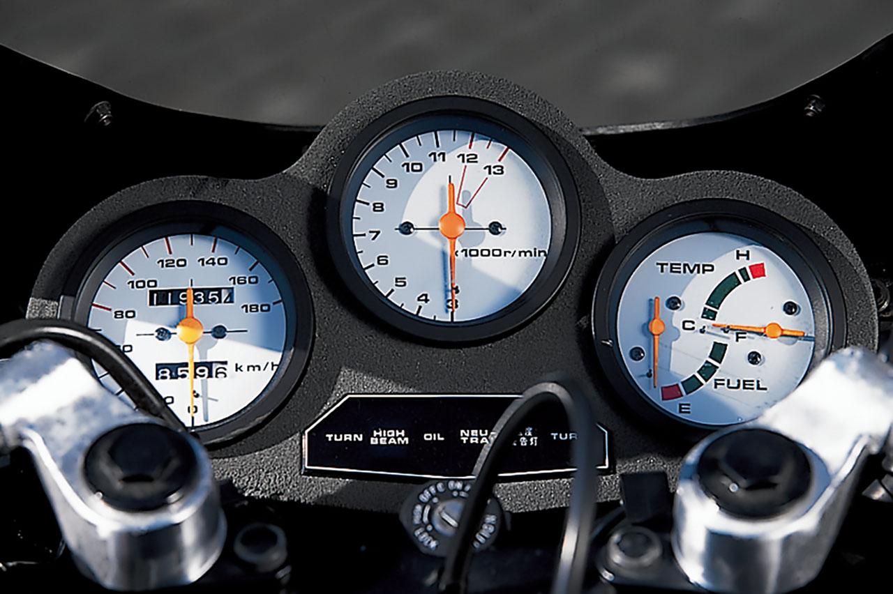 画像 : 5番目の画像 - 【写真17枚】スズキ「GSX-R（GK71B）」 - webオートバイ