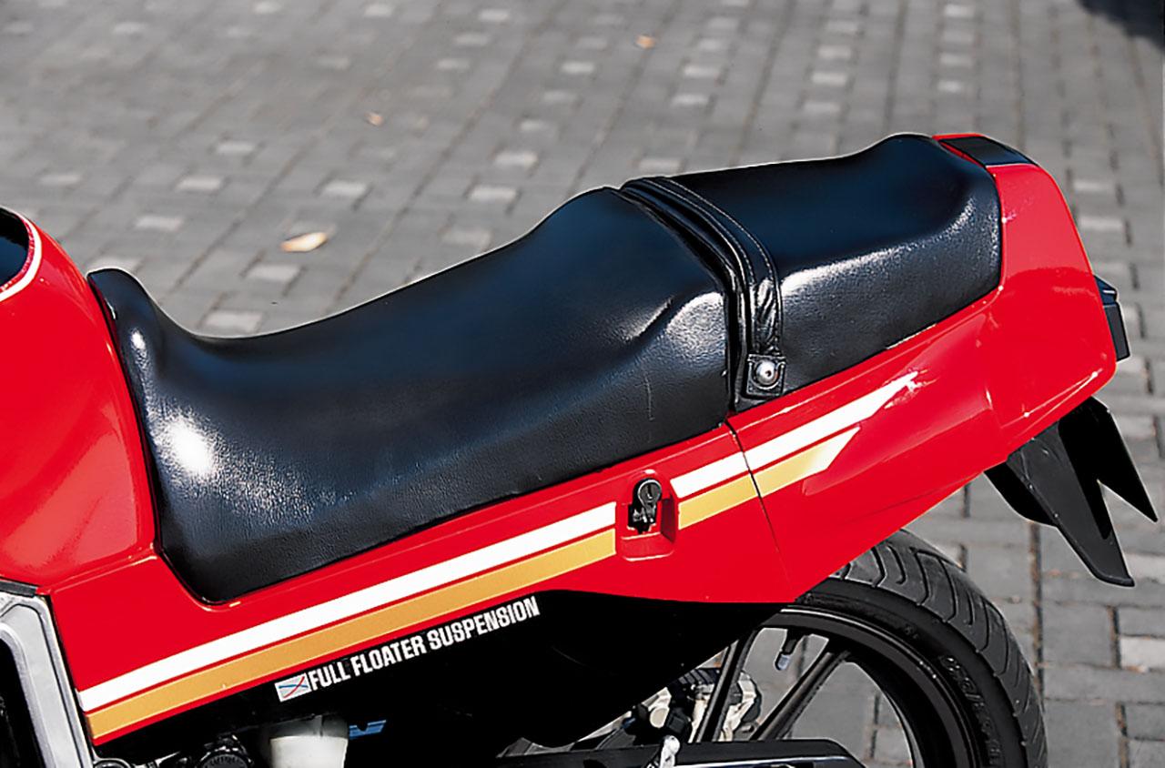 画像10: スズキ「GSX-R（GK71B）」（1985年）の各部装備・ディテール解説