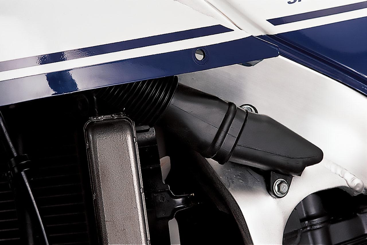 画像 : 10番目の画像 - 【写真18枚】スズキ「GSX-R400（GK73A）」 - webオートバイ